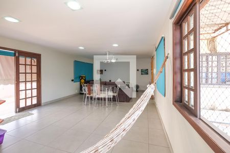 Apartamento à venda com 170m², 4 quartos e sem vagaSala