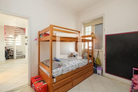 Apartamento à venda com 170m², 4 quartos e sem vagaQuarto 1