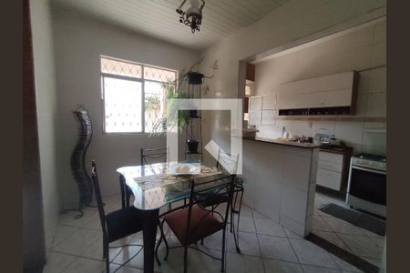 Cozinha  de casa à venda com 2 quartos, 100m² em Sapucaia Ii, Contagem