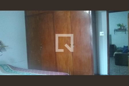 Casa à venda com 120m², 2 quartos e 1 vaga Casa à venda com 120m², 2 quartos e 1 vagaQuarto