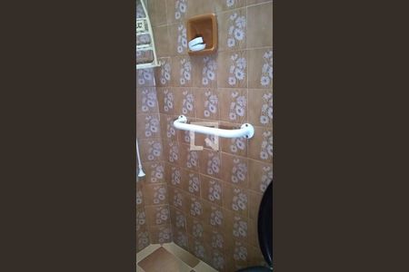 Casa à venda com 120m², 2 quartos e 1 vaga Casa à venda com 120m², 2 quartos e 1 vagaBanheiro da Suíte