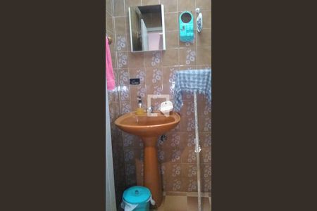 Casa à venda com 120m², 2 quartos e 1 vaga Casa à venda com 120m², 2 quartos e 1 vagaDetalhe do Banheiro da Suite