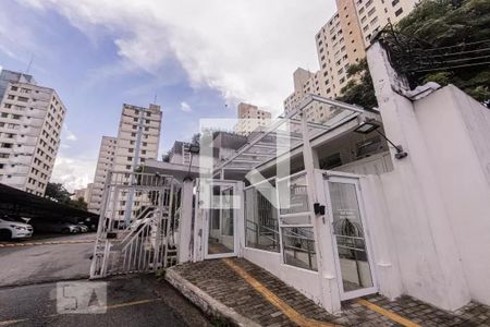 Apartamento à venda com 60m², 2 quartos e 1 vaga Apartamento à venda com 60m², 2 quartos e 1 vagaFachada