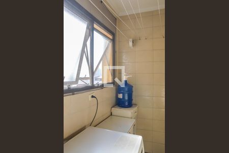 Apartamento à venda com 77m², 2 quartos e 1 vagaÁrea de Serviço