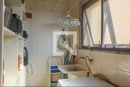 Apartamento à venda com 77m², 2 quartos e 1 vagaÁrea de Serviço