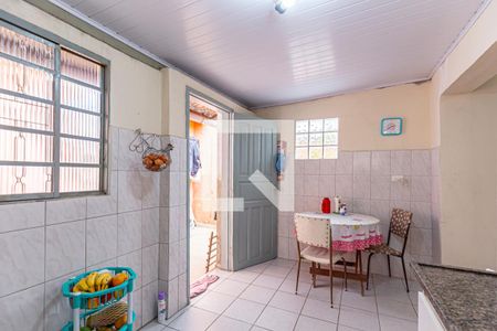 Casa à venda com 162m², 2 quartos e 3 vagas Casa à venda com 162m², 2 quartos e 3 vagasCozinha