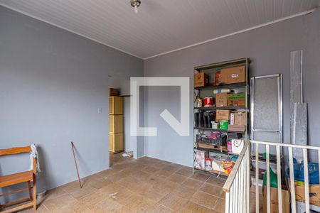 Casa à venda com 162m², 2 quartos e 3 vagas Casa à venda com 162m², 2 quartos e 3 vagasQuarto de Serviço 2 / Quarto 1 - Edícula