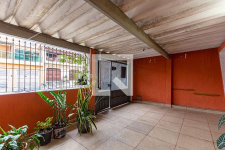 Casa à venda com 162m², 2 quartos e 3 vagas Casa à venda com 162m², 2 quartos e 3 vagasGaragem