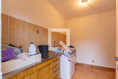 Casa à venda com 162m², 2 quartos e 3 vagas Casa à venda com 162m², 2 quartos e 3 vagasÁrea de Serviço / Cozinha - Edicula