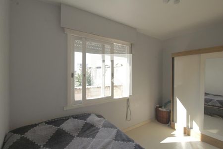 Quarto de apartamento para alugar com 1 quarto, 53m² em São Sebastião, Porto Alegre