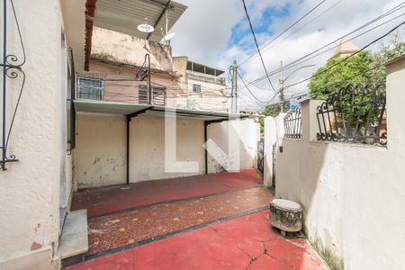 Apartamento à venda com 74m², 2 quartos e 1 vaga Apartamento à venda com 74m², 2 quartos e 1 vagaVaranda
