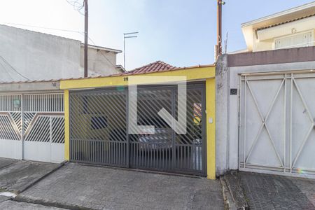 Casa à venda com 140m², 2 quartos e 2 vagasFachada