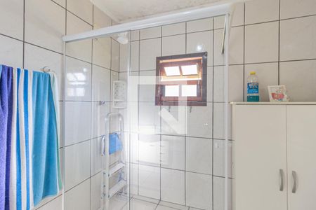 Casa à venda com 140m², 2 quartos e 2 vagasBanheiro da suíte 1