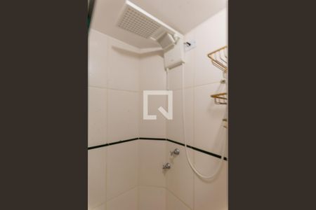 Apartamento à venda com 98m², 2 quartos e 2 vagas Apartamento à venda com 98m², 2 quartos e 2 vagasBanheiro da Suíte