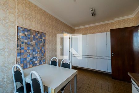 Apartamento à venda com 170m², 3 quartos e 2 vagasCozinha