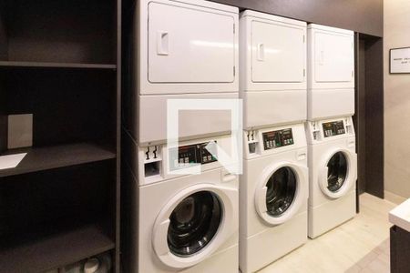 Área comum - Lavanderia de kitnet/studio para alugar com 1 quarto, 26m² em Vila Nova Conceição, São Paulo