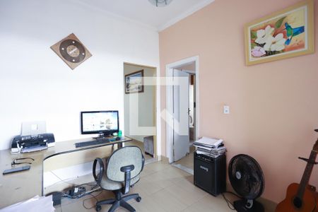 Casa à venda com 379m², 3 quartos e 2 vagasEscritório