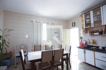 Casa à venda com 379m², 3 quartos e 2 vagasCozinha