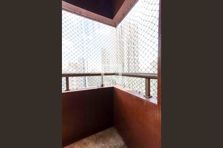 Apartamento para alugar com 100m², 2 quartos e 2 vagas Apartamento para alugar com 100m², 2 quartos e 2 vagasSacada da Suíte 1