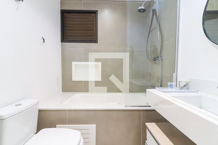 Apartamento para alugar com 100m², 2 quartos e 2 vagas Apartamento para alugar com 100m², 2 quartos e 2 vagasBanheiro da Suíte 1