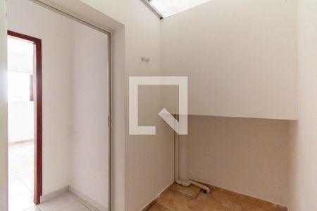 Cozinha de apartamento para alugar com 0 quarto, 25m² em Vila Canero, São Paulo