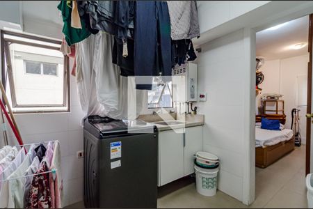 Apartamento à venda com 204m², 3 quartos e 1 vagaÁrea de serviço