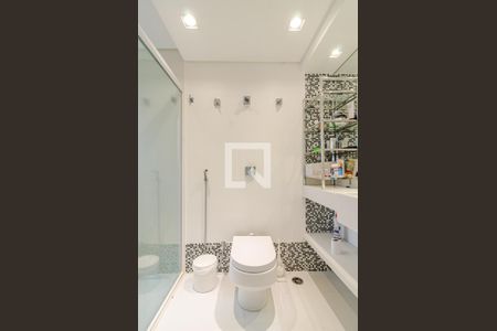 Apartamento à venda com 204m², 3 quartos e 1 vagaBanheiro da suíte 2