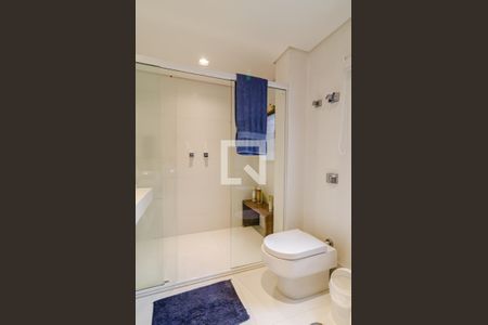 Apartamento à venda com 204m², 3 quartos e 1 vagaBanheiro da suíte 1