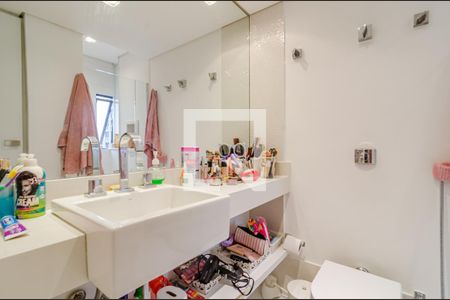 Apartamento à venda com 204m², 3 quartos e 1 vagaBanheiro da suíte 3