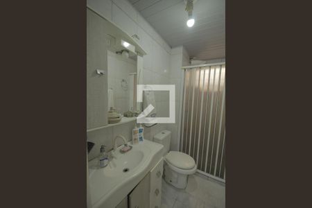 Banheiro de apartamento para alugar com 1 quarto, 49m² em Jardim do Salso, Porto Alegre