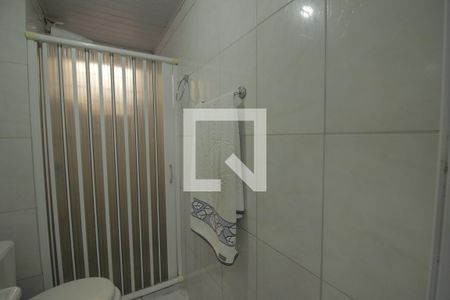 Banheiro de apartamento para alugar com 1 quarto, 49m² em Jardim do Salso, Porto Alegre
