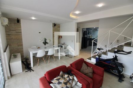 Sala de casa de condomínio à venda com 3 quartos, 118m² em Vargem Pequena, Rio de Janeiro