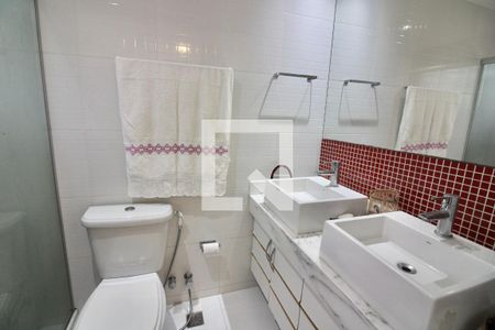 Casa de condomínio à venda com 118m², 3 quartos e 1 vagaBanheiro da Suíte