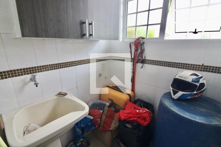 Casa de condomínio à venda com 118m², 3 quartos e 1 vagaÁrea de Serviço