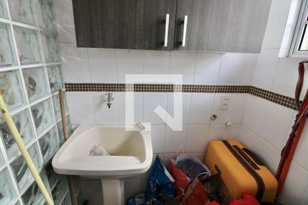 Casa de condomínio à venda com 118m², 3 quartos e 1 vagaÁrea de Serviço