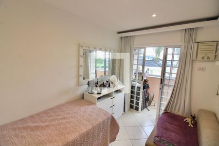 Casa de condomínio à venda com 118m², 3 quartos e 1 vagaQuarto 2