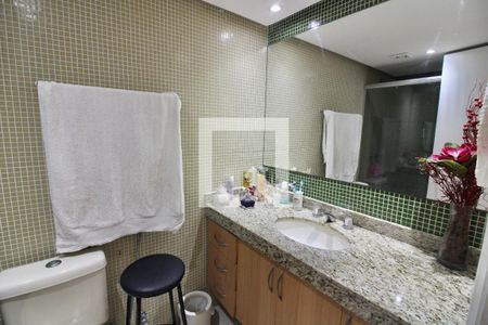 Casa de condomínio à venda com 118m², 3 quartos e 1 vagaBanheiro Social