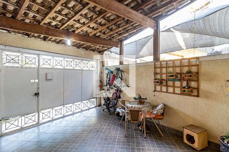 Casa à venda com 71m², 2 quartos e 1 vagaGaragem