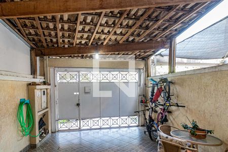 Casa à venda com 71m², 2 quartos e 1 vagaGaragem