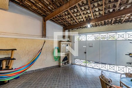 Casa à venda com 71m², 2 quartos e 1 vagaGaragem