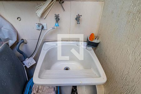 Casa à venda com 71m², 2 quartos e 1 vagaLavanderia