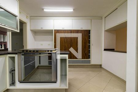 Casa à venda com 258m², 4 quartos e 2 vagasCozinha