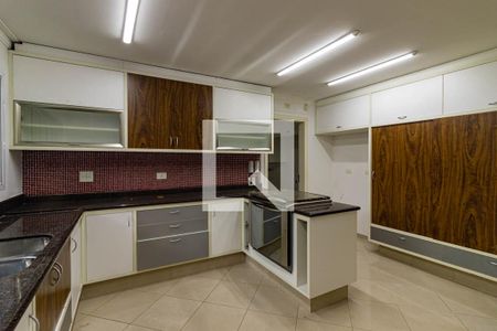 Casa à venda com 258m², 4 quartos e 2 vagasCozinha