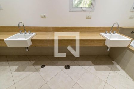 Casa à venda com 258m², 4 quartos e 2 vagasSuíte 3