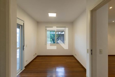 Casa à venda com 258m², 4 quartos e 2 vagasSuíte 1