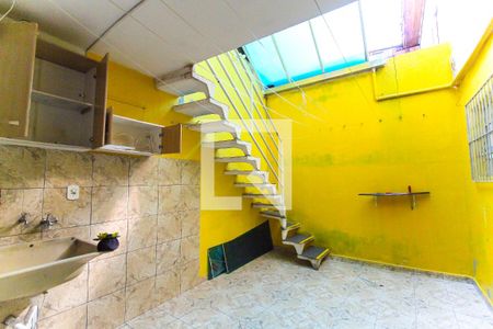 Casa à venda com 180m², 3 quartos e 2 vagas Casa à venda com 180m², 3 quartos e 2 vagasÁrea de Serviço