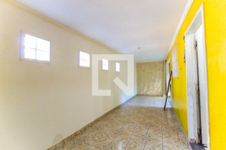 Casa à venda com 180m², 3 quartos e 2 vagas Casa à venda com 180m², 3 quartos e 2 vagasQuintal