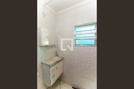 Casa à venda com 180m², 3 quartos e 2 vagas Casa à venda com 180m², 3 quartos e 2 vagasBanheiro 2