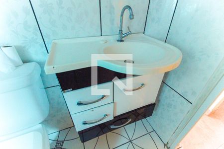 Casa à venda com 180m², 3 quartos e 2 vagas Casa à venda com 180m², 3 quartos e 2 vagasBanheiro 1