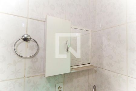 Casa à venda com 180m², 3 quartos e 2 vagas Casa à venda com 180m², 3 quartos e 2 vagasBanheiro 2